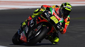 Andrea Iannone suspenso provisoriamente após controlo antidoping positivo em MotoGP