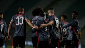 Benfica empata em Setúbal e é afastado da Taça da Liga