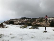 Neve pinta de branco Pico Ruivo na Madeira