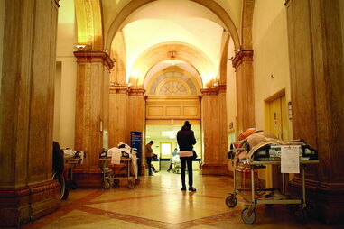 Doentes que obtiveram alta permanecem a ocupar camas hospitalares 