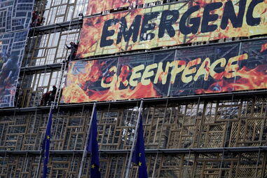 Ativistas do Greenpeace