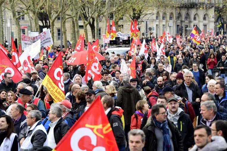 Greve geral contra reforma do sistema de pensões em França