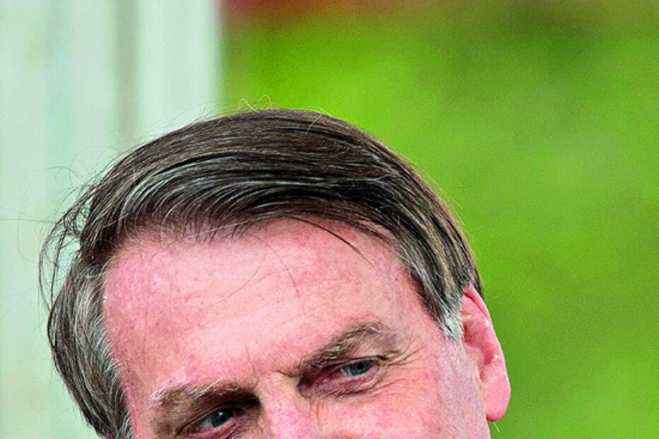 Jair Bolsonaro responsabiliza estrela de Hollywood por incêndios florestais 