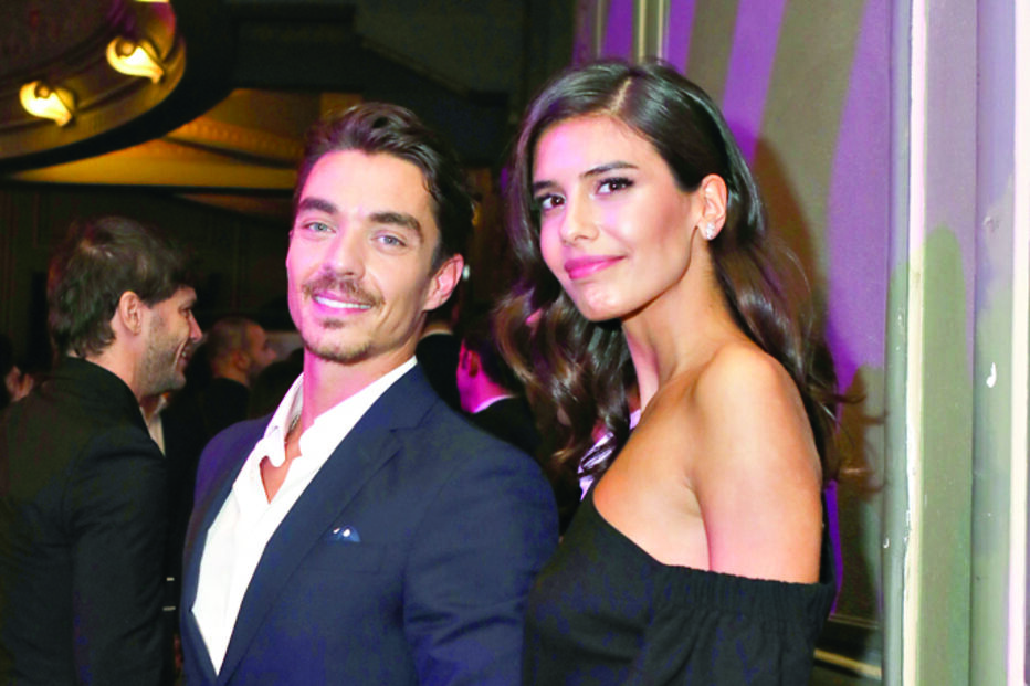 José Mata e Isabela Valadeiro já não escondem a paixão que os une