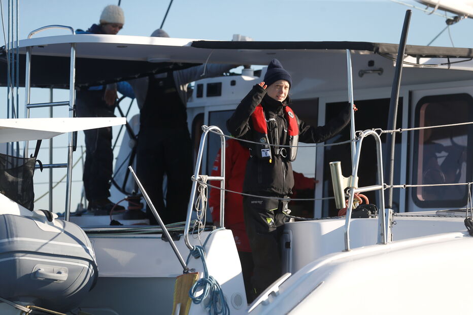 Ativista Greta Thuberg na viagem de barco até Lisboa