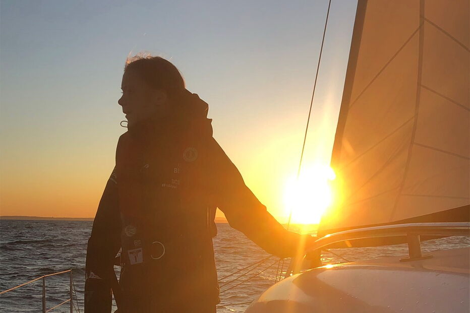 Ativista Greta Thuberg na viagem de barco até Lisboa