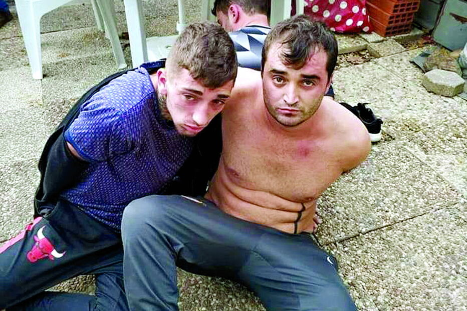 Hugo Saraiva (à esquerda) escapou do TIC com os tios gémeos