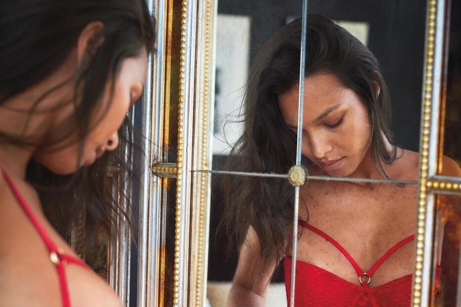 2019-12-06_16_27_25 victoriassecret_77321484_217480582603929_4291761991415745878_n.jpg