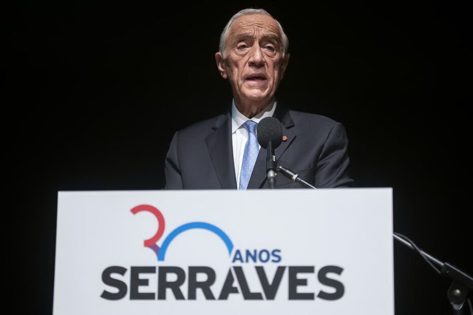 Marcelo condecora primeiro presidente da Fundação Serralves com Ordem do Infante D. Henrique