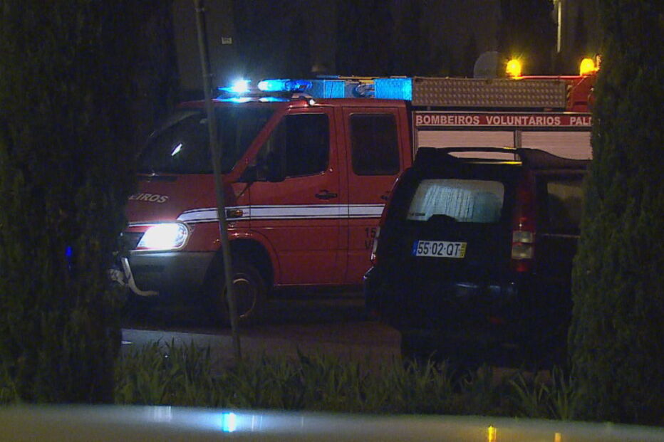 Brincadeira em cima de locomotiva deixa jovem às portas da morte em Palmela