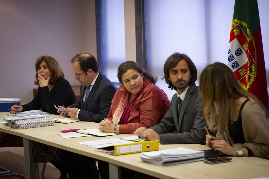 Alexandra Leitão, ministra da Modernização do Estado e da Administração Pública, e José Couto, secretário de Estado do setor, reuniram ontem com os sindicatos da Administração Pública