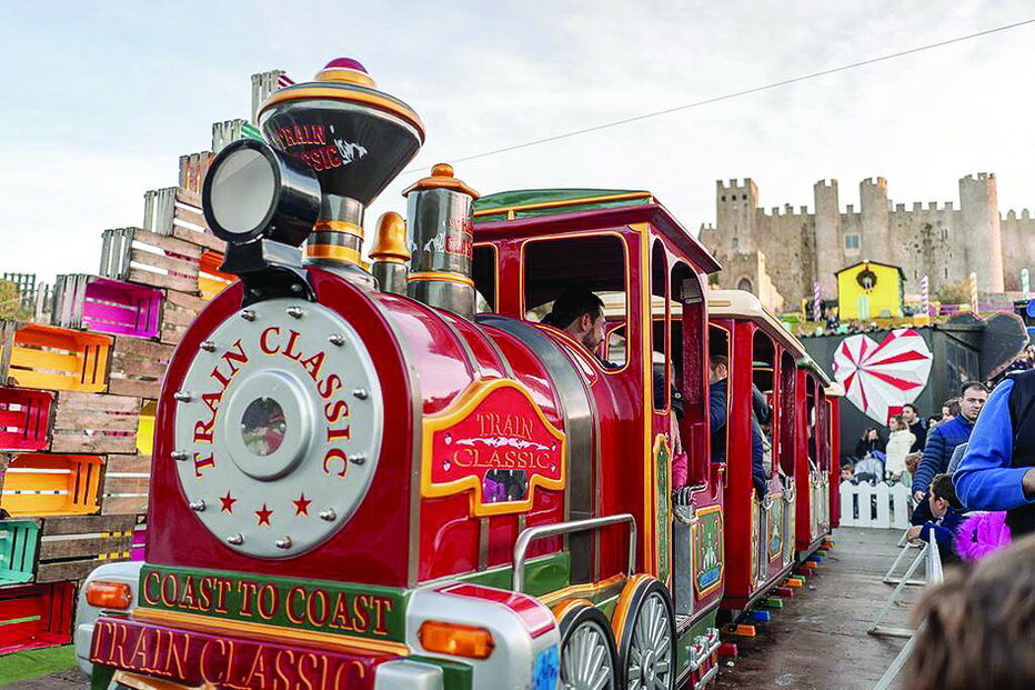 A Vila Natal, em Óbidos, abriu portas no início do mês. Este ano, a organização conta ultrapassar o recorde do ano passado, com cerca de 140 mil pessoas no evento.
