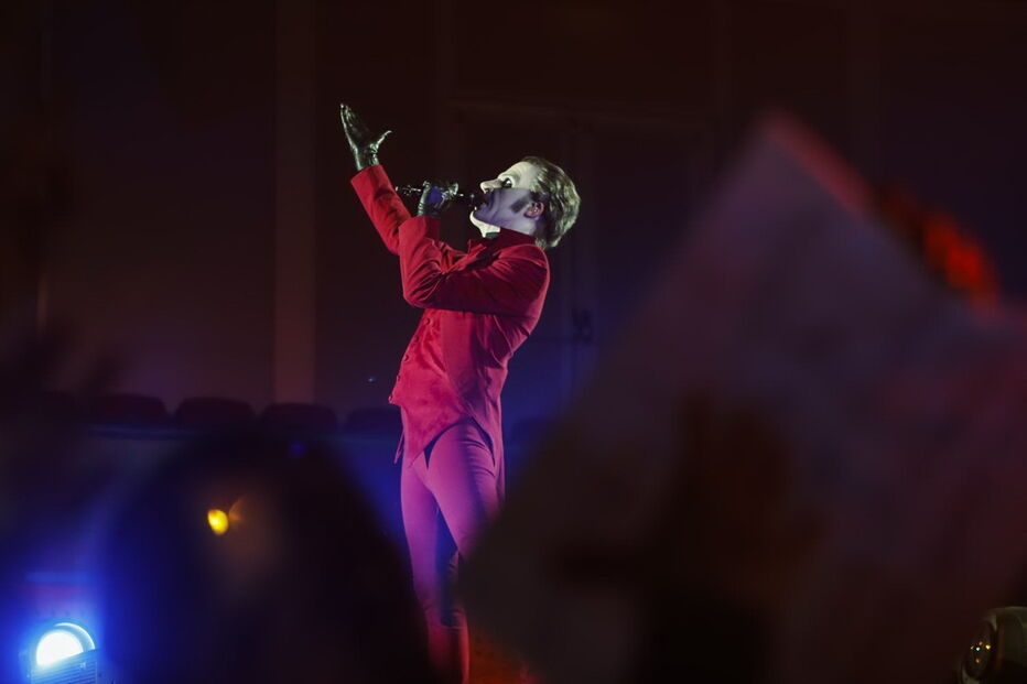 Ghost em Lisboa: Diabos à solta envoltos em humor negro