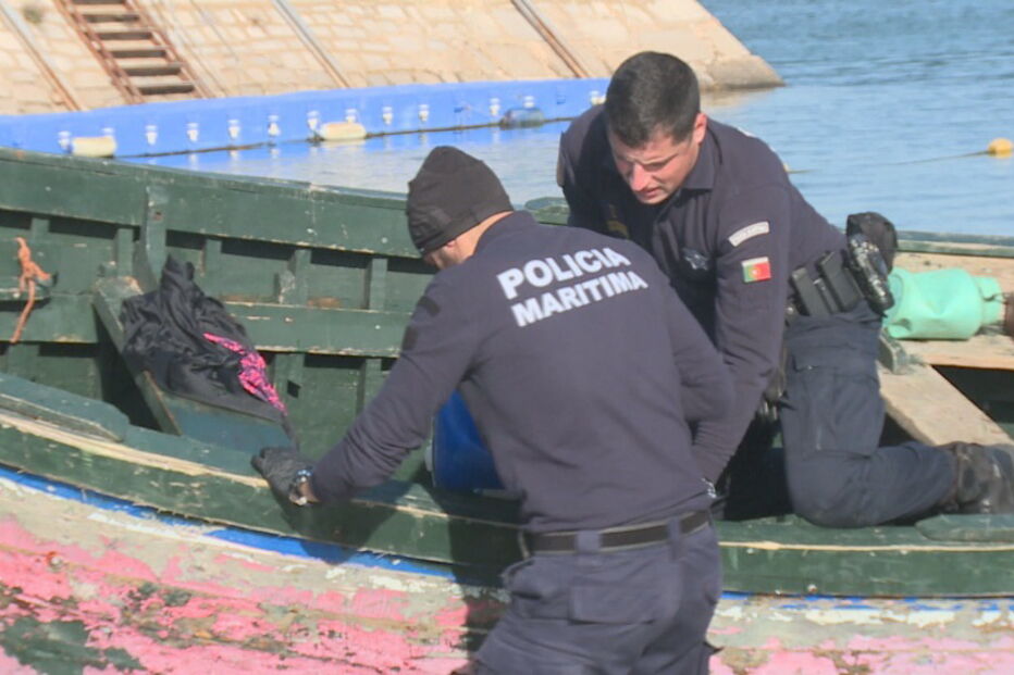 Polícia Marítima apanha oito jovens migrantes no areal de Monte Gordo