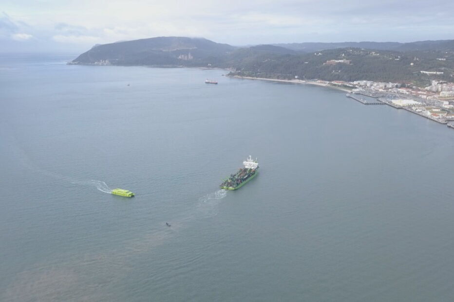 Dragagens no Sado começaram esta noite