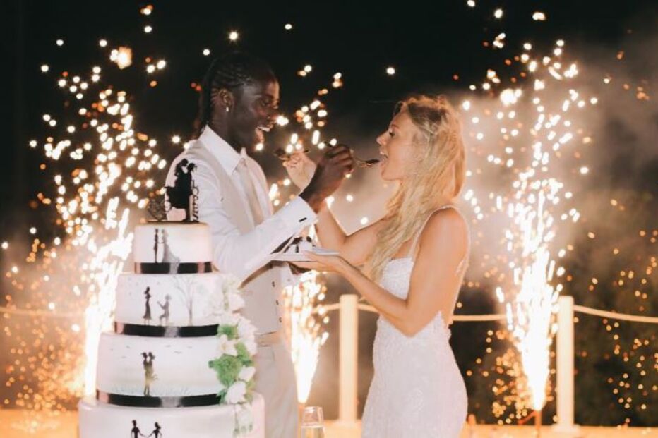 O jogador português com a mulher, a modelo belga Sanne 