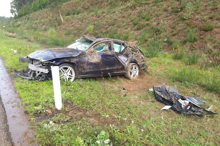 Despiste seguido de capotamento fere idoso em Espinho