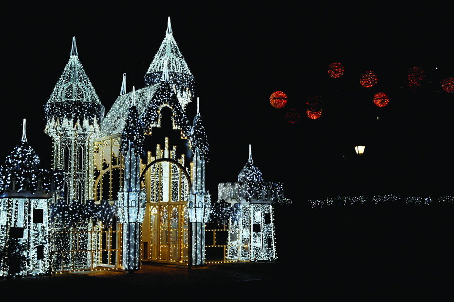 Sintra celebra com eventos e atividades diversas, completadas com um cenário noturno bem iluminado 