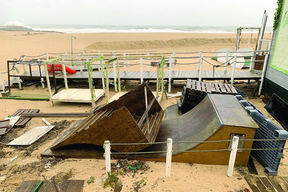 Destruição em Espinho