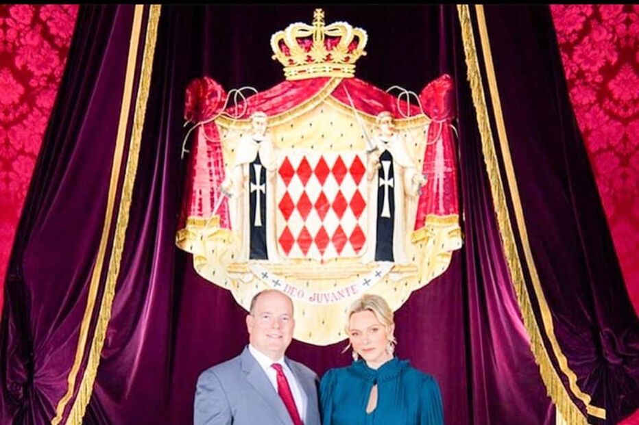 Pais e crianças mostram relação feliz nas imagens divulgadas pelo Principado do Mónaco