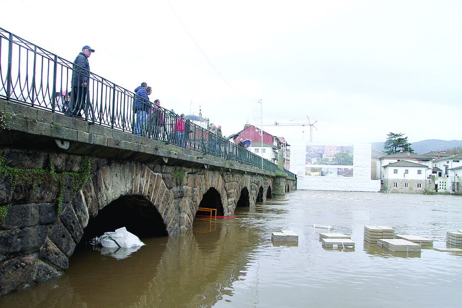Estragos provocados pela passagem da Depressão 'Elsa'