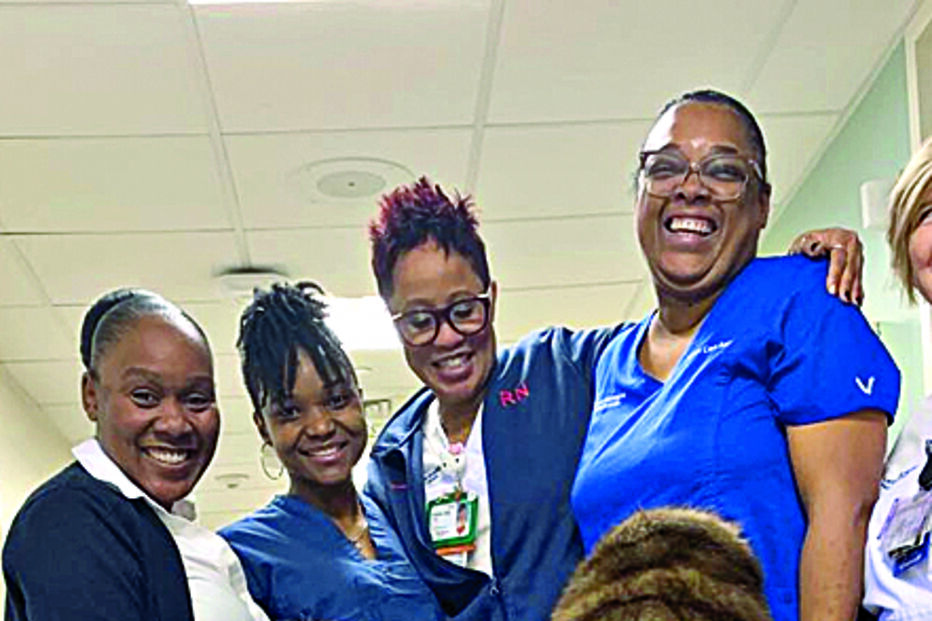 Betty Grafstein, de 91 anos, ficou internada sob observação médica após polémica 