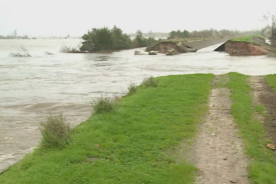 Novo rebentamento de dique em Montemor-o-Velho preocupa autoridades. Níveis da água podem voltar a subir