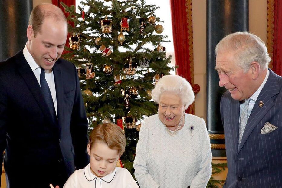 Família real diverte-se na presença do príncipe George