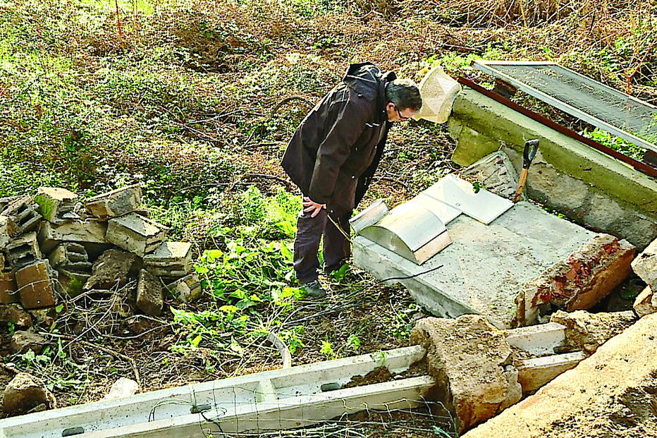 Estrutura tombou num terreno particular junto à Estrada Nacional 205, na freguesia de Ucha 