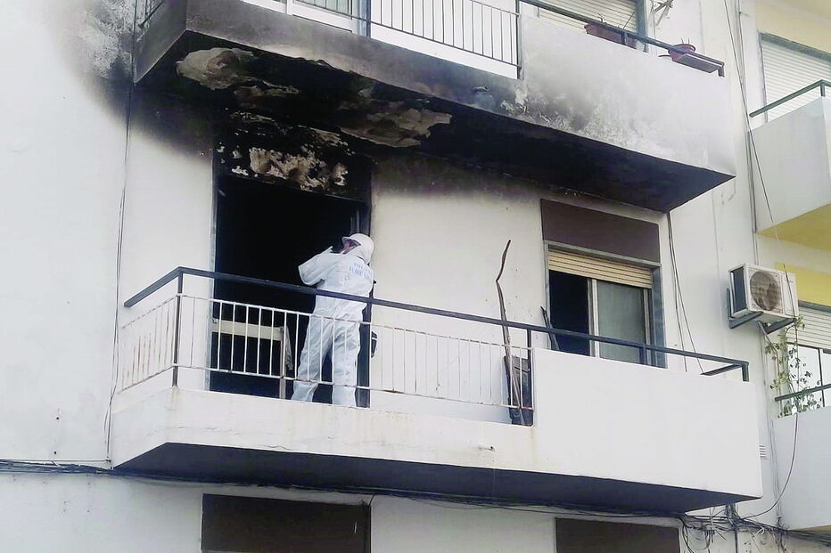 Polícia Judiciária fez perícias na casa para apurar as causas do fogo 