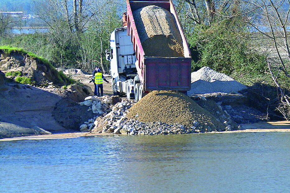 Obras dos diques começaram
