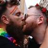 Bloco de Esquerda quer alargar casamentos de Santo António a pessoas do mesmo sexo