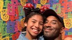 Estrela da NBA Kobe Bryant e a filha de 13 anos morrem em desastre de helicóptero