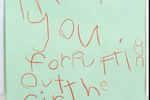 Crianças enviam postais com mensagens para os bombeiros australianos