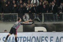 Desacatos durante o jogo entre Benfica e V. Guimarães