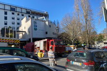 Reação química obriga a evacuar laboratório do Hospital SAMS em Lisboa