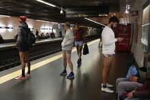 Cuecas de todas as cores e feitios no Dia Mundial sem Calças