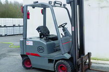 Empilhadora que atropelou a bebé 