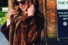 Chriara Giuffrida à porta do hotel