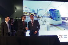 Cerimonia de assinatura dos contratos para a aquisição de 18 novos veículos para a Metro do Porto