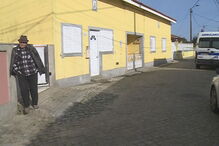 Morre enquanto bate na mulher