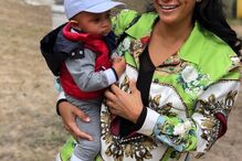 Isabel dos Santos e o filho.jpg