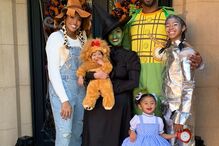 Vanessa e Kobe Bryant com as filhas.jpg