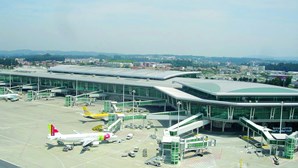 Passageiro vindo do Brasil detido com 6,2 quilos de cocaína no aeroporto do Porto