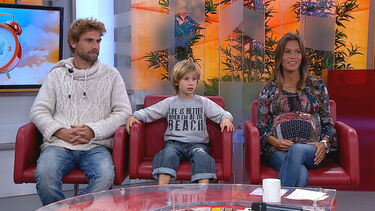 Casal vendeu a casa para viajar com os quatro filhos pelo mundo