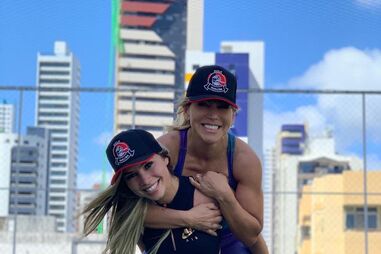 Iran e a sobrinha, antes da traição