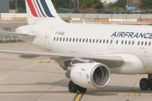 Air France prolonga suspensão de voos para Médio Oriente até quinta-feira