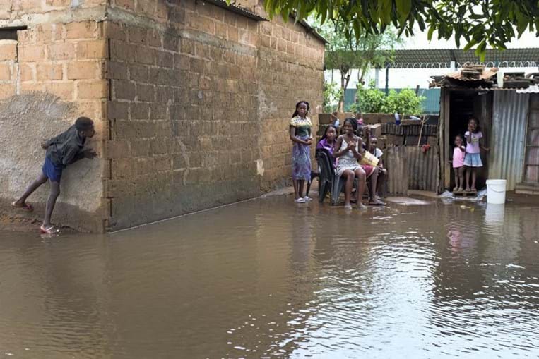 Chuvas Fortes Em Maputo Mostram O Dilema De Todos Os Anos Para Quem Vive Na Periferia África 2088