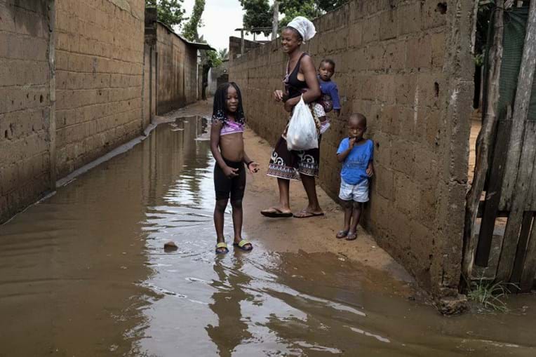 Chuvas Fortes Em Maputo Mostram O Dilema De Todos Os Anos Para Quem Vive Na Periferia África 7361