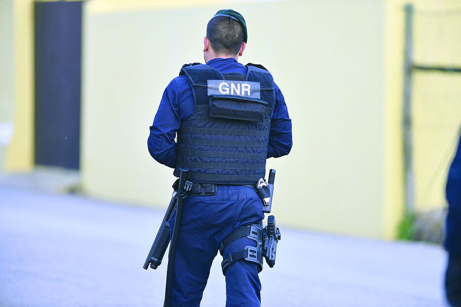 GNR esteve no local com um forte dispositivo para dar segurança ao socorro  